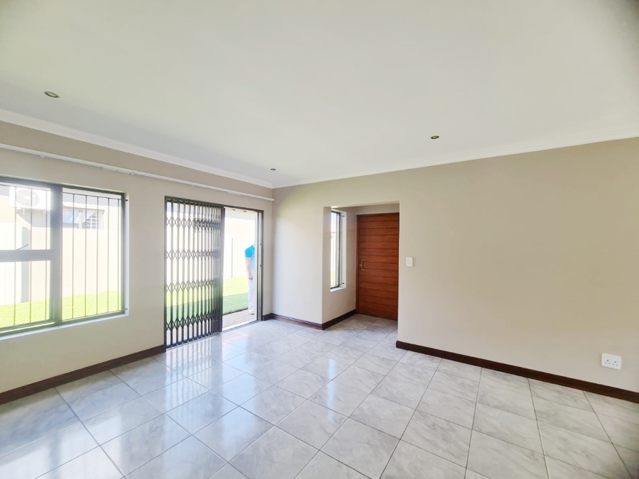 To Let 3 Bedroom Property for Rent in Melodie North West